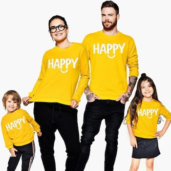 Instagram-Worthy Family Christmas Card Outfits